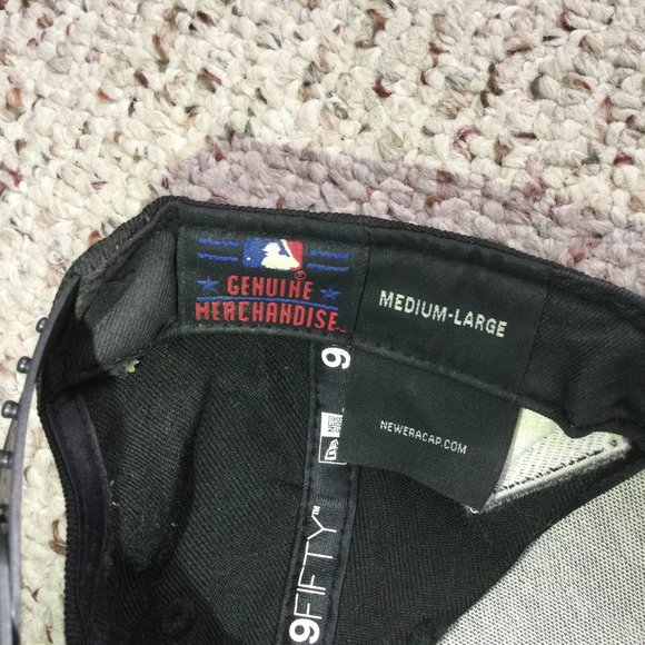 MLB  NEW ERA-GENUINE MERCHANDISE Chicago White Sox Fitted Hat/Cap MED-LARGE - Picture 3 of 6